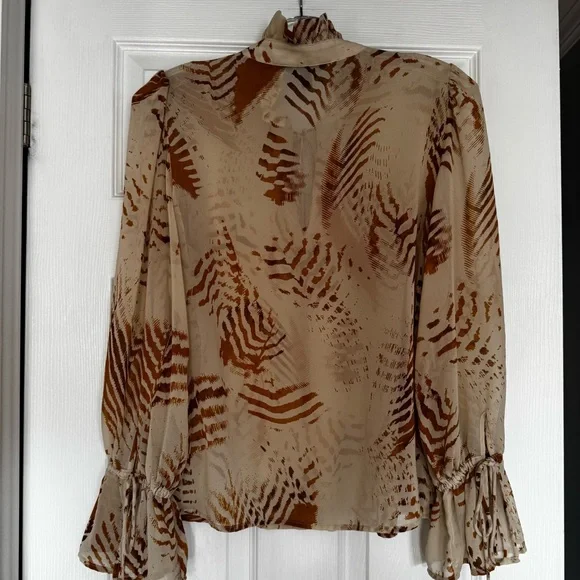 Banana Republic Earth-tone Print Sheer Blouse Medium - Picture 4 of 7